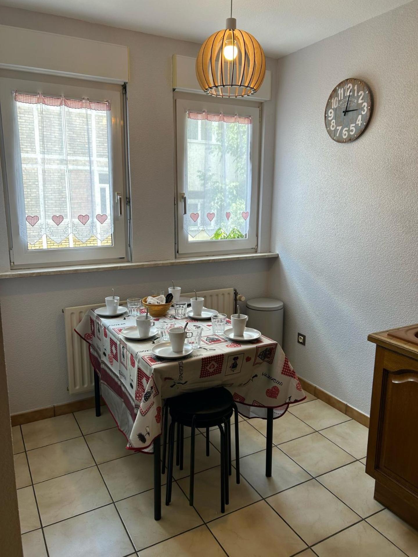 Le Petit Coin Des Oliviers Apartman Colmar Kültér fotó